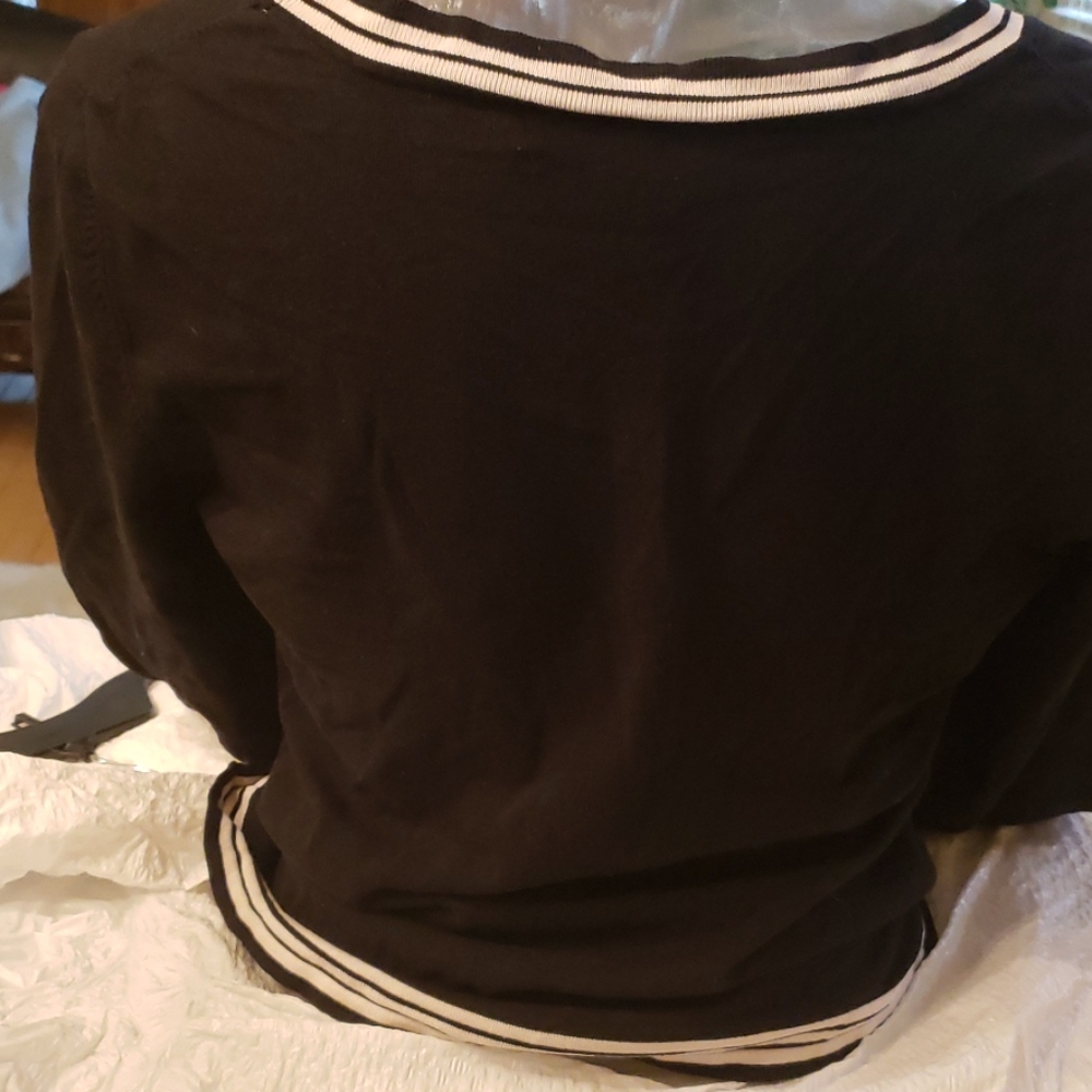 Top - Picture 4 of 6